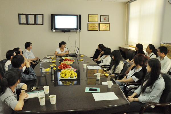 五四青年节座谈会