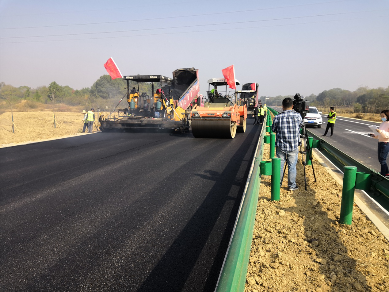 G206桐城至安庆改建工程施工二标段主体工程顺利完成