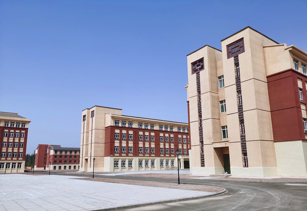 46 疏勒县罕南力克镇中学项目-2_副本.jpg